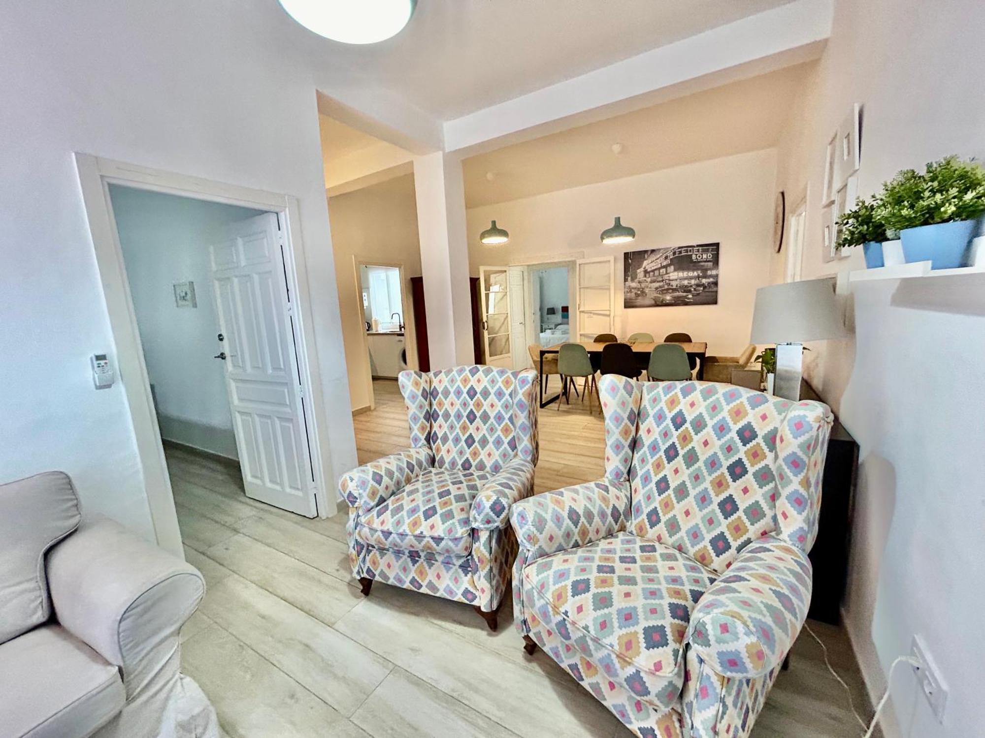 Acogedor Apt 8Pax 4Bdr 2Bth- Cozyhomesevilla2 エクステリア 写真