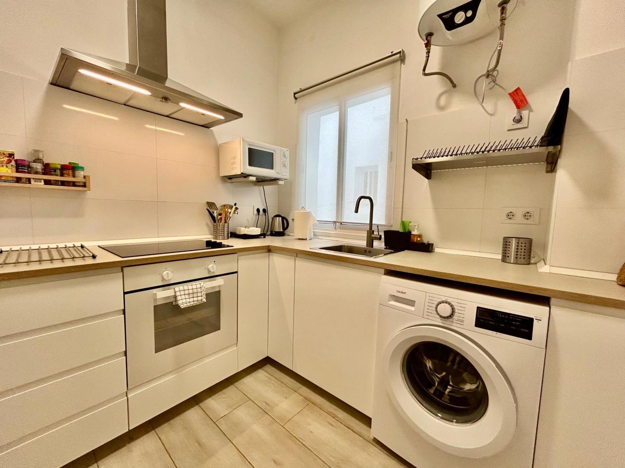 Acogedor Apt 8Pax 4Bdr 2Bth- Cozyhomesevilla2 エクステリア 写真