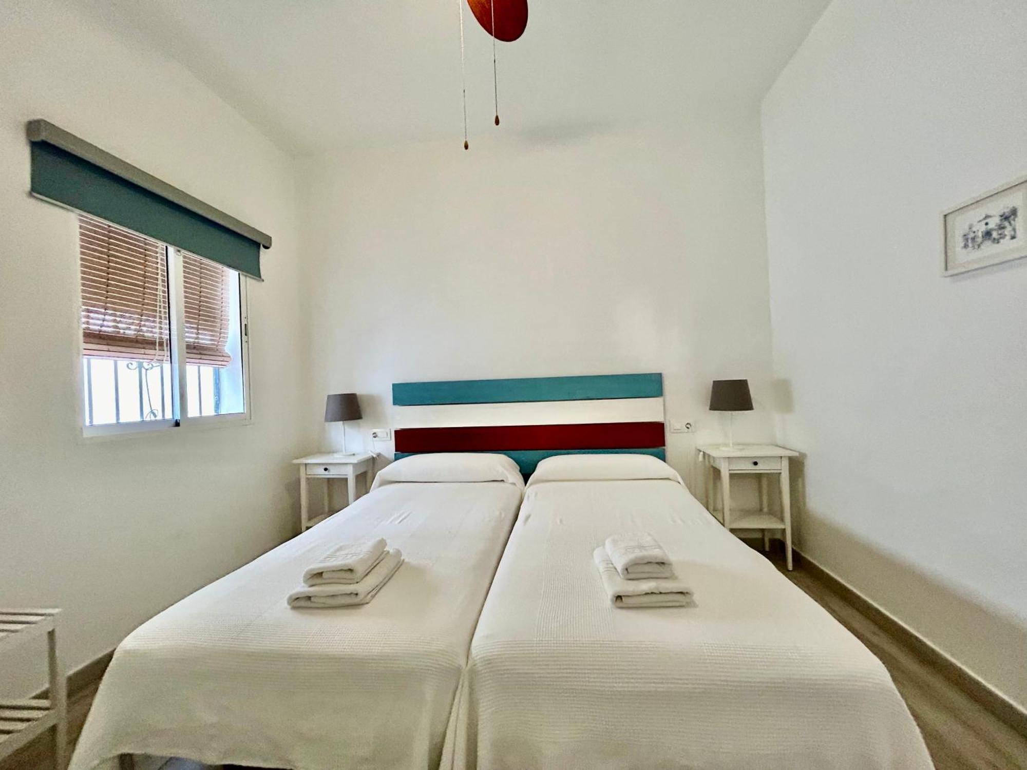 Acogedor Apt 8Pax 4Bdr 2Bth- Cozyhomesevilla2 エクステリア 写真