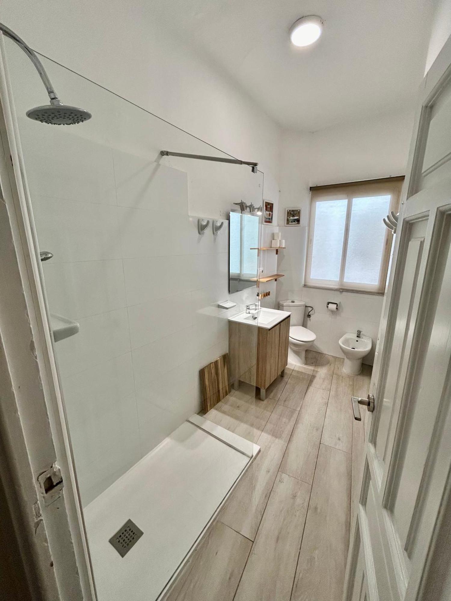 Acogedor Apt 8Pax 4Bdr 2Bth- Cozyhomesevilla2 エクステリア 写真