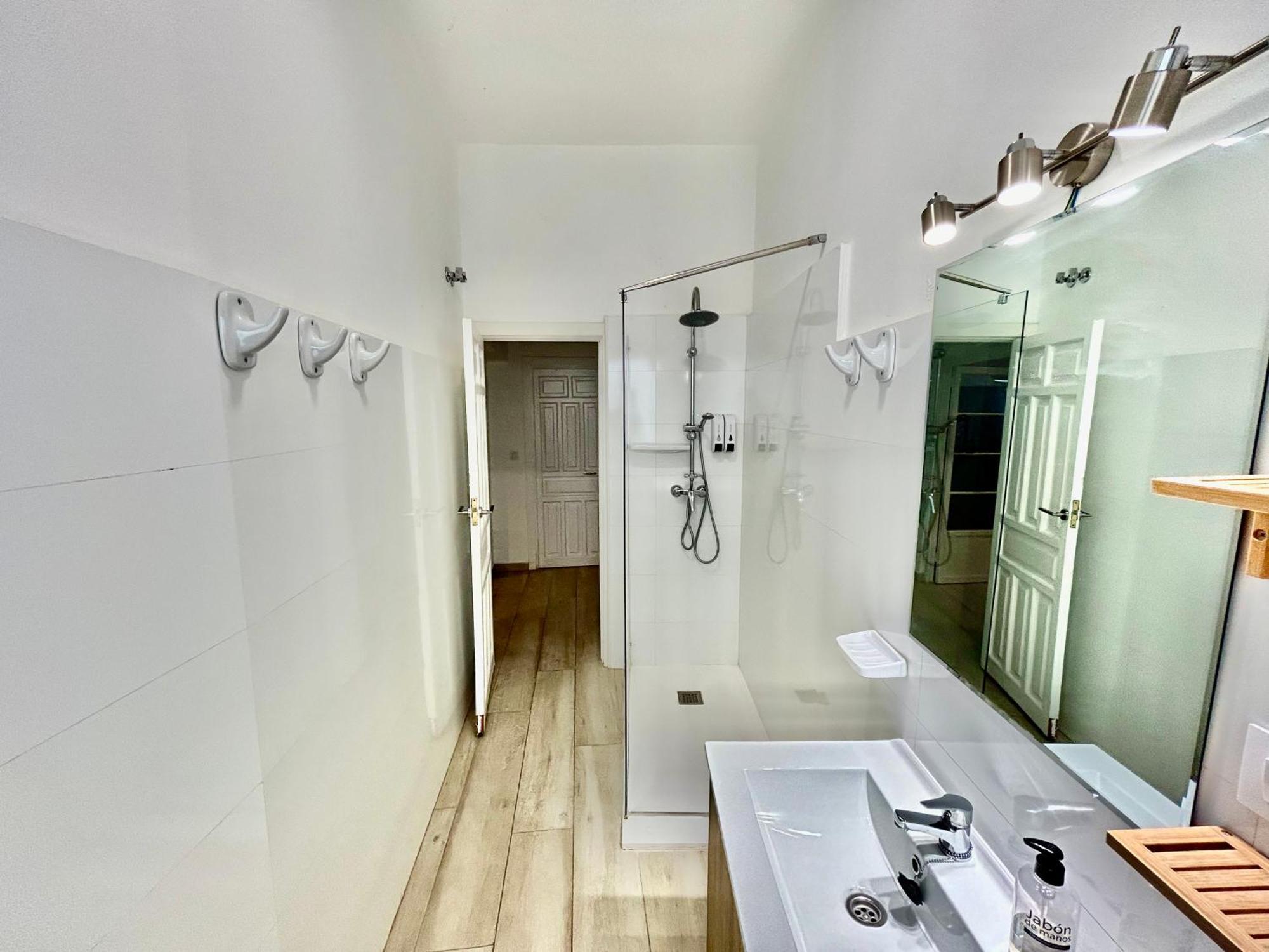 Acogedor Apt 8Pax 4Bdr 2Bth- Cozyhomesevilla2 エクステリア 写真