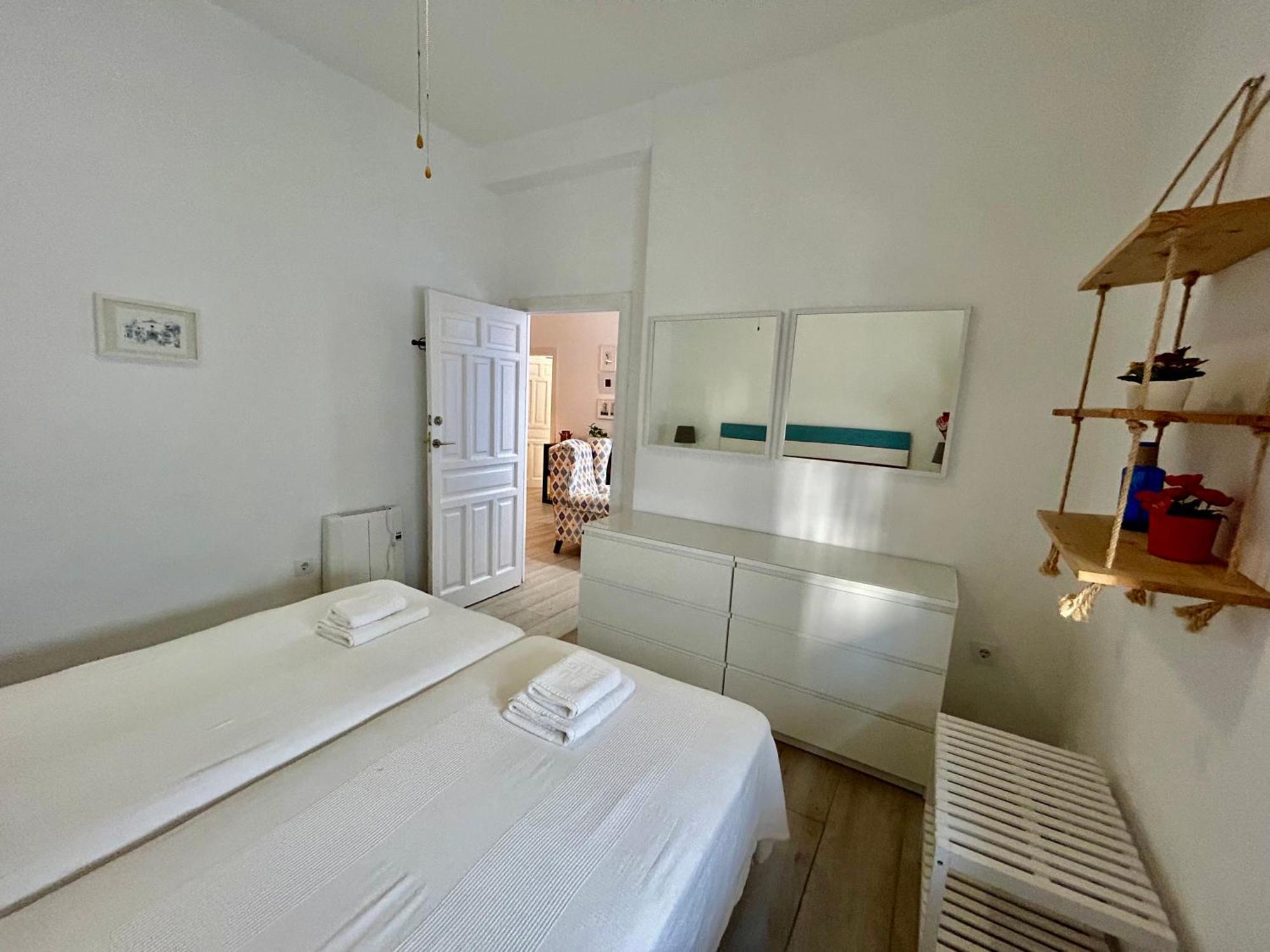 Acogedor Apt 8Pax 4Bdr 2Bth- Cozyhomesevilla2 エクステリア 写真