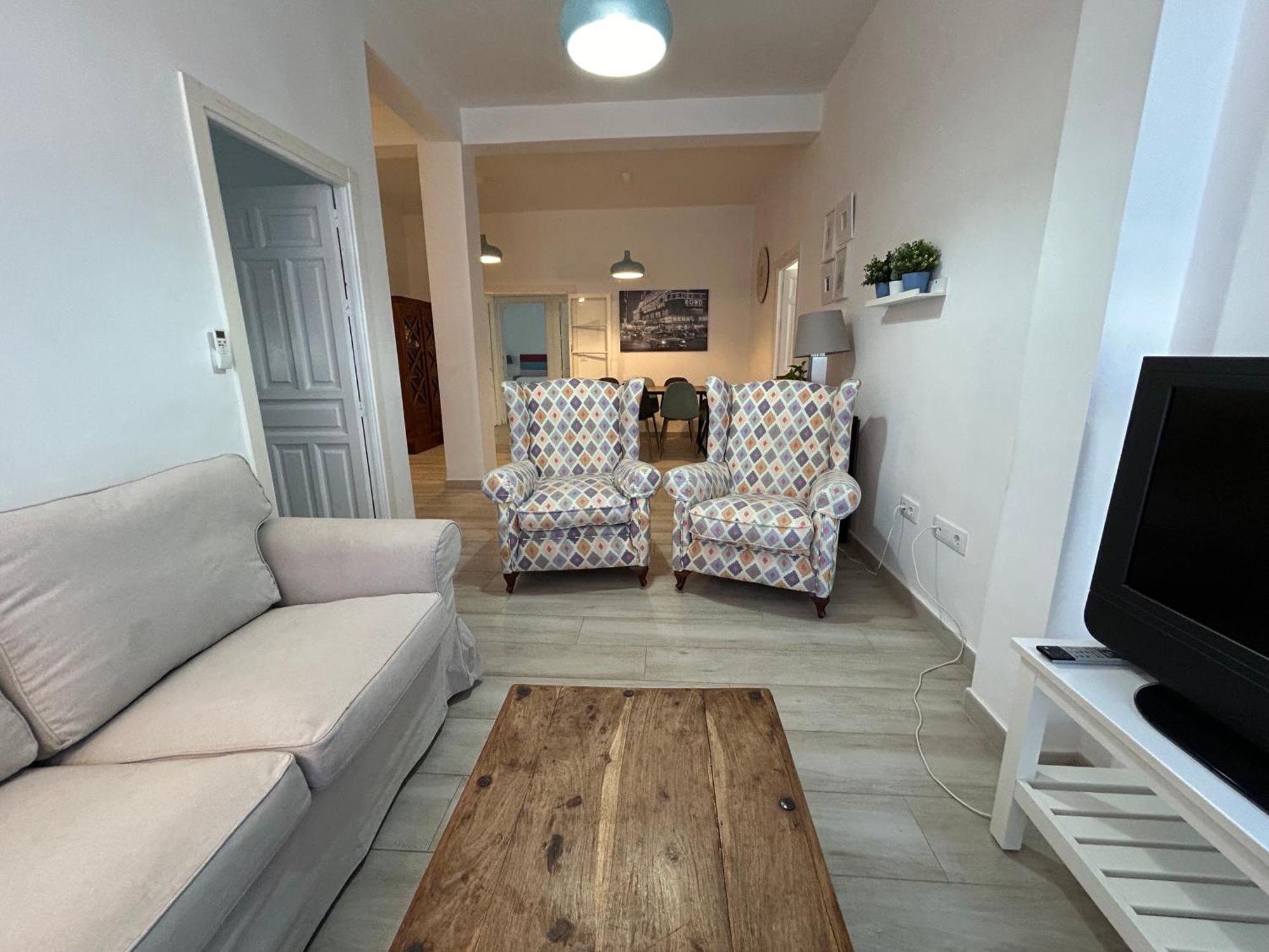 Acogedor Apt 8Pax 4Bdr 2Bth- Cozyhomesevilla2 エクステリア 写真